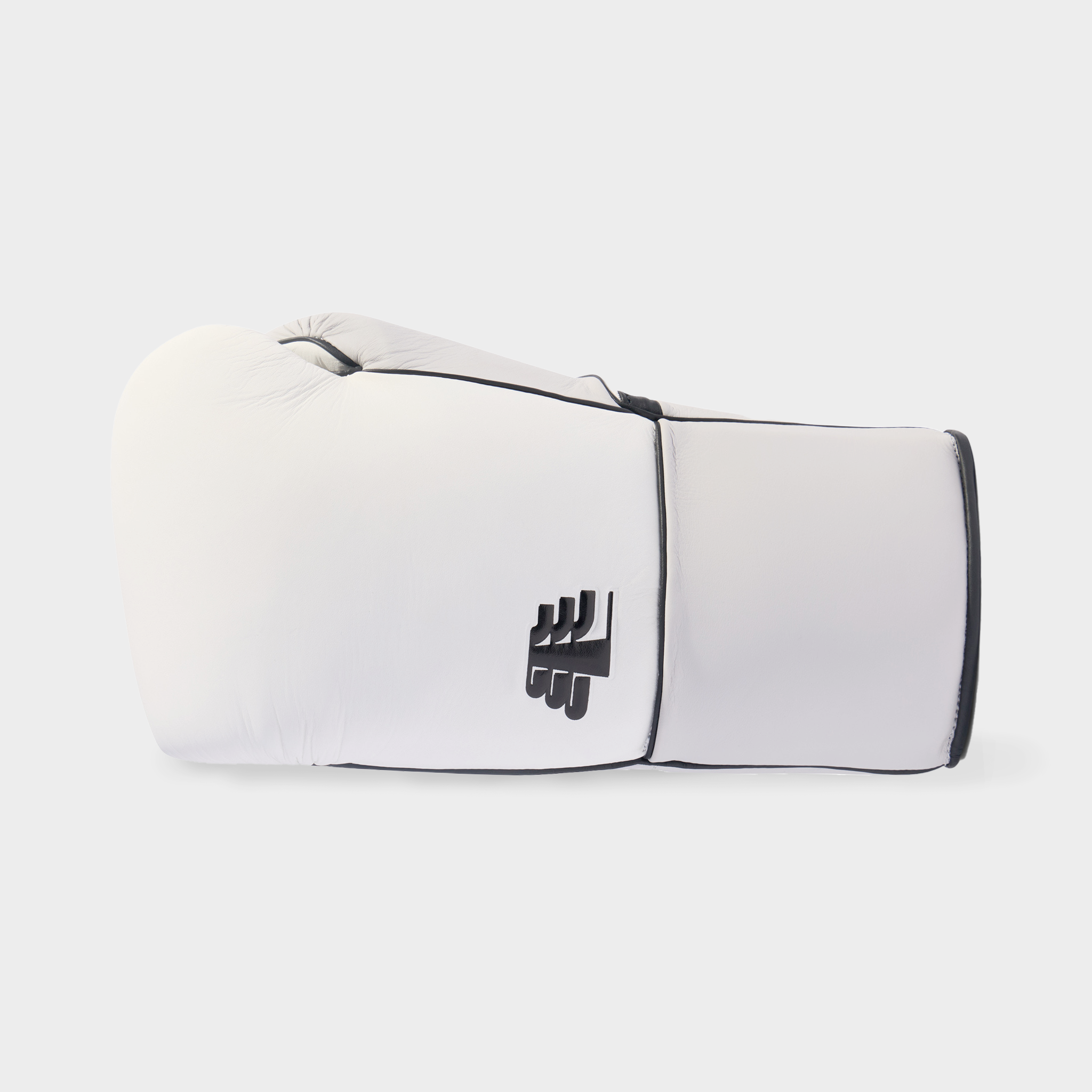 A1 BOXING GLOVES LACE-UP